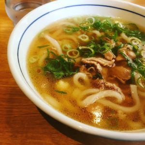 美味 かしわうどん 花見のウェストさん